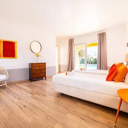 Villa Villa In Cerro De Aguia With Private Pool Albufeira